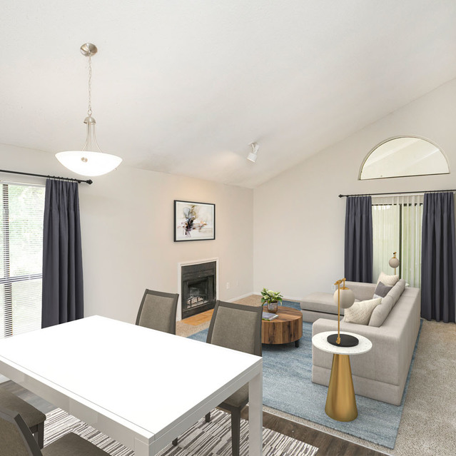 The View at Shelby Farms - Dining Room with Large Window