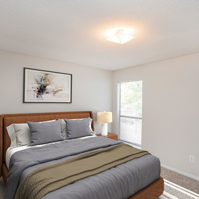 The View at Shelby Farms - Bedroom with Painting