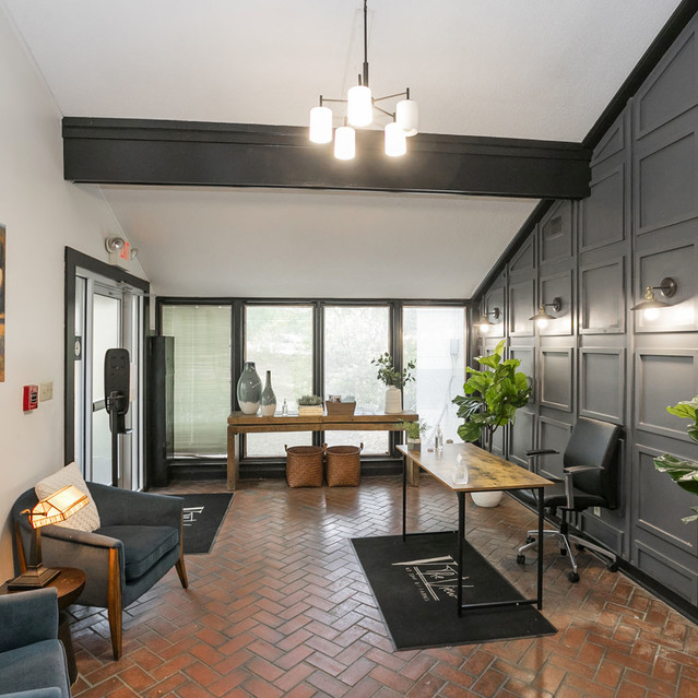The View at Shelby Farms - Leasing Office Lobby